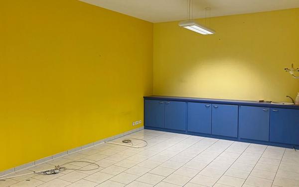 Immeuble à vendre    13 pièces •  Angoulême