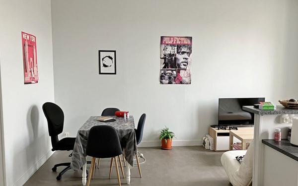 Immeuble à vendre    13 pièces •  Angoulême