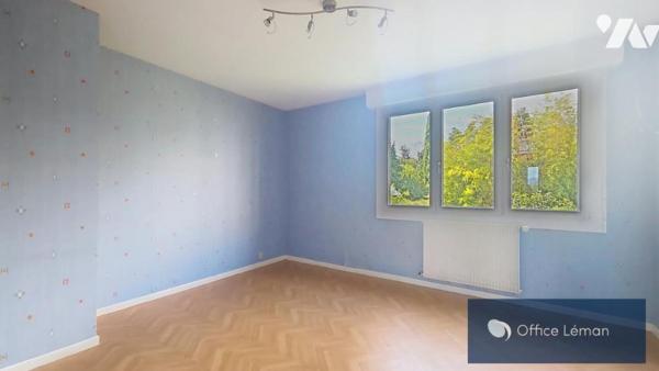 Maison individuelle composée de deux appartements sur terrain de 1100 m² 