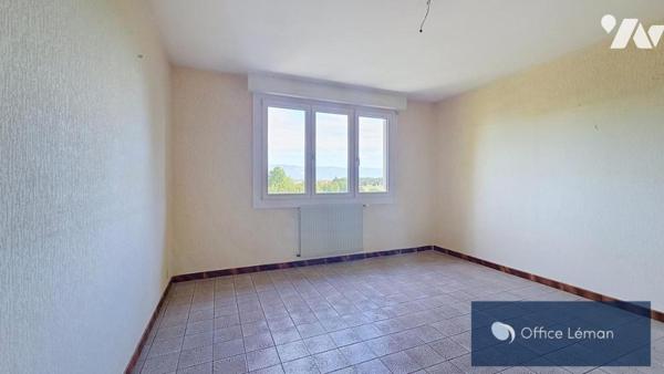 Maison individuelle composée de deux appartements sur terrain de 1100 m² 