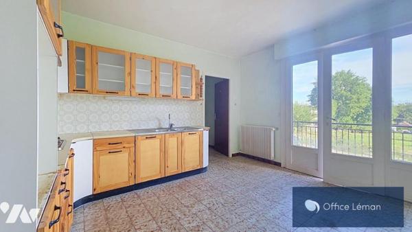 Maison individuelle composée de deux appartements sur terrain de 1100 m² 
