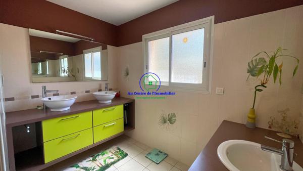 A vendre Ensemble immobilier de deux maisons de plain pied