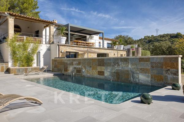 Maison d'architecte de 413 m2 avec vue panoramique