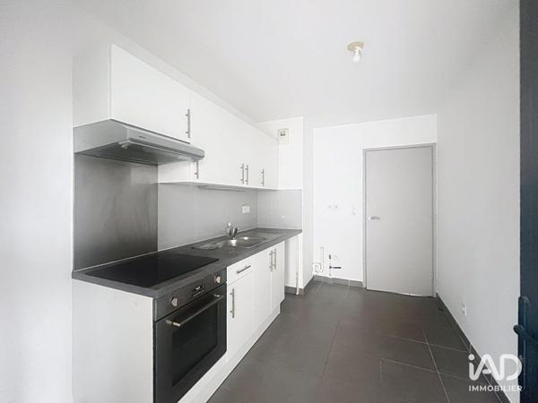 Location appartement 4 pièces 92 m² Marseille 5