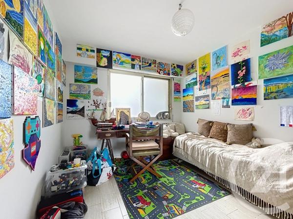 Appartement F3 à vendre  3 pièces - 82 m 2   JUAN LES PINS  - 06