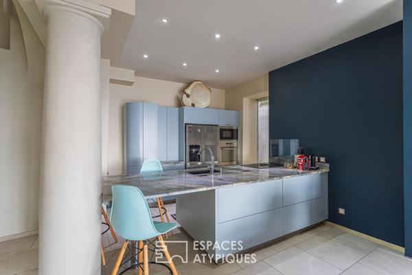 Villa sur la mer avec accès direct à une crique