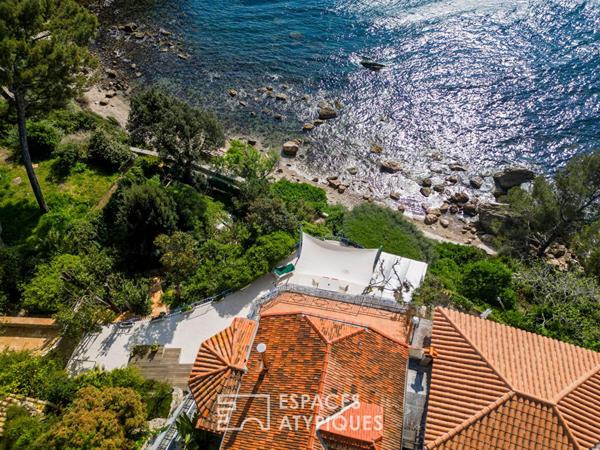 Villa sur la mer avec accès direct à une crique