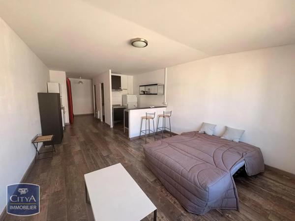 Appartement à louer 1 pièce 34.93m² Istres (13800)