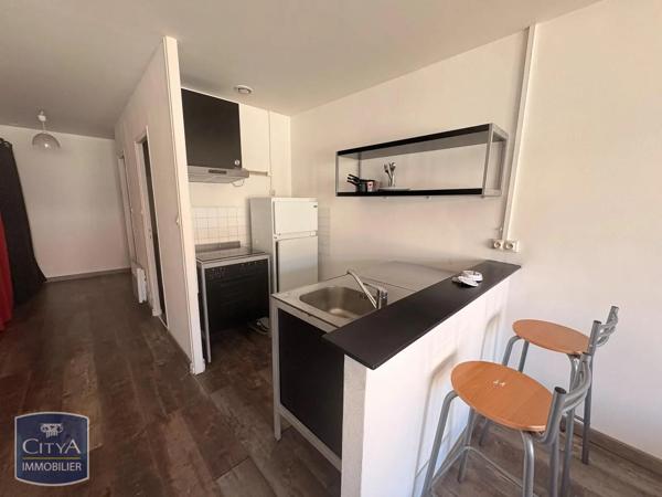 Appartement à louer 1 pièce 34.93m² Istres (13800)