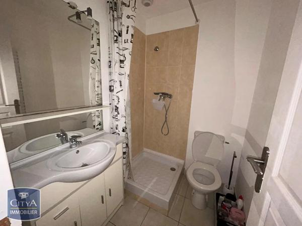 Appartement à louer 1 pièce 20.02m² Istres (13800)