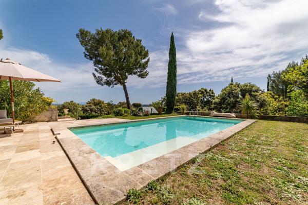 Villeneuve lès Avignon - Propriété en Pierre - 5 chambres - Vue Panoramique