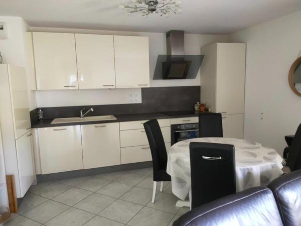 EXCEPTIONNEL  joli appartement NEUF avec 2 chambres, garage et terrasse à METABIEF à 5 min de la SUISSE