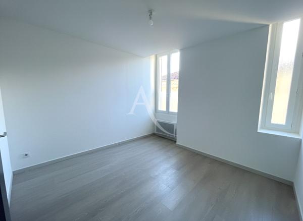 Appartement 3 pièce(s) balcon