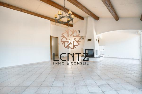 Maison 173 m² avec vue, terrasse et piscine à rénover – Pierrevert