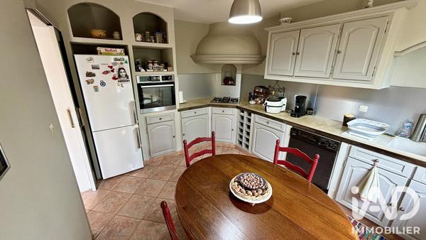 Maison à vendre 5 pièces 142 m² Port-Saint-Louis-du-Rhône