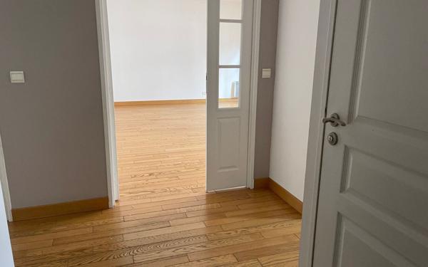 Appartement à louer    3 pièces • 74,01 m2 Paris 16