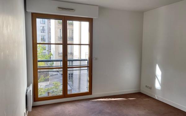 Appartement à louer    3 pièces • 74,01 m2 Paris 16