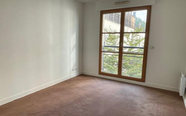Appartement à louer    3 pièces • 74,01 m2 Paris 16