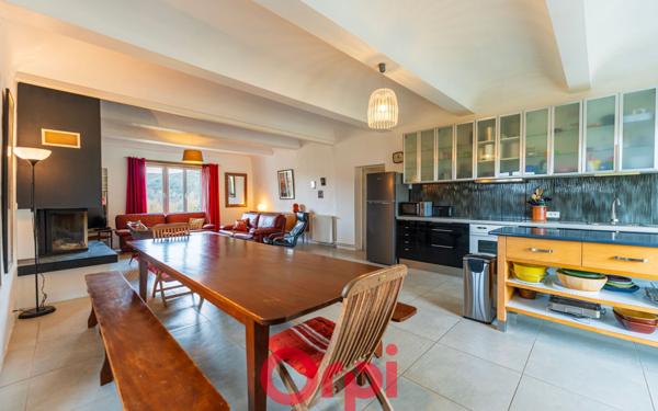 Maison à vendre    5 pièces • 180 m2 Valvignères