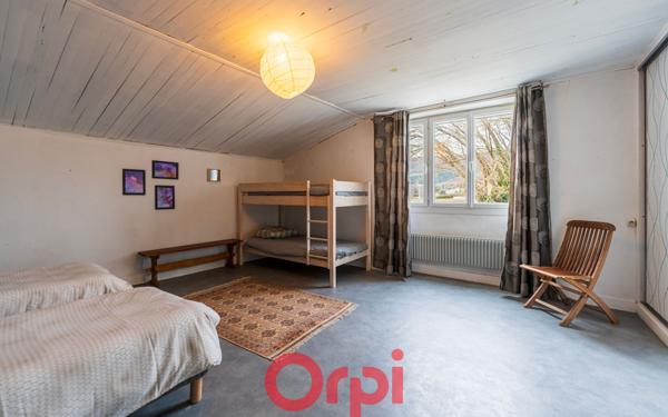 Maison à vendre    5 pièces • 180 m2 Valvignères