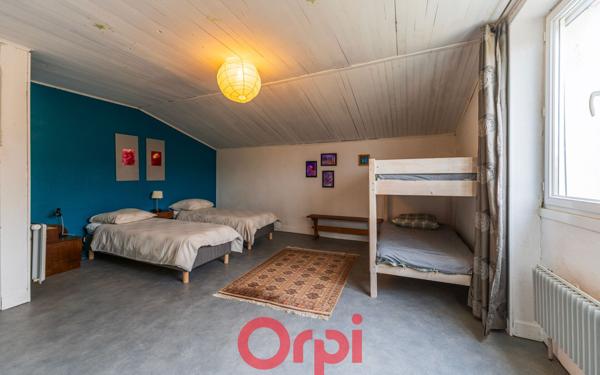 Maison à vendre    5 pièces • 180 m2 Valvignères