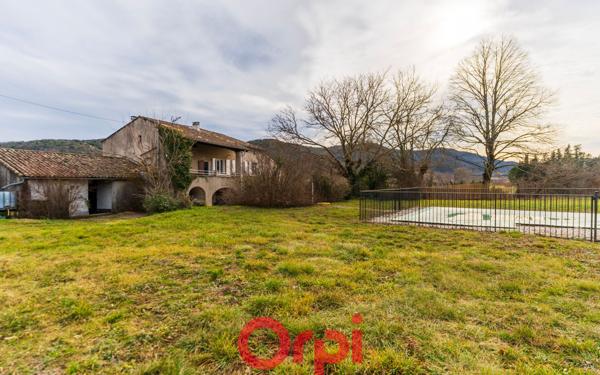 Maison à vendre    5 pièces • 180 m2 Valvignères