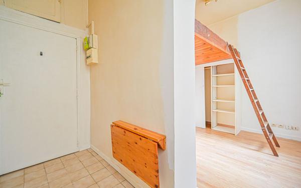 Appartement à vendre    1 pièce • 16,70 m2 Paris 11