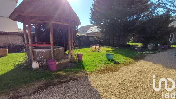 Maison 11 pièces de 238 m² à Louviers (27400)