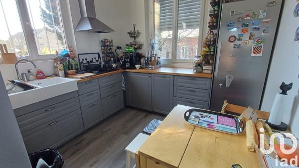 Maison 11 pièces de 238 m² à Louviers (27400)