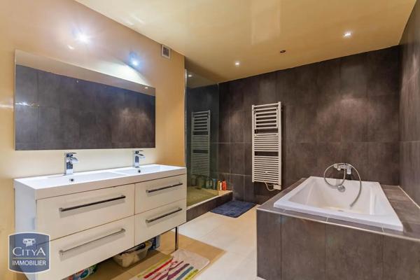 Appartement à vendre 5 pièces 125m² Lingolsheim (67380)