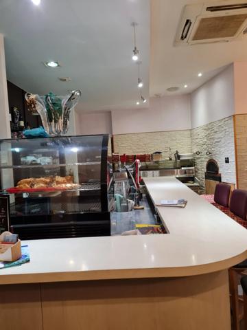 Dpt Vosges (88), à vendre secteur NEUFCHATEAU - MURS & FONDS BAR RESTAURANT IMMEUBLE