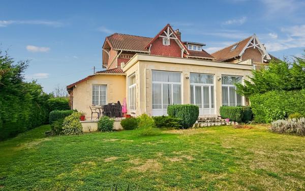 Maison à vendre    4 pièces • 199,15 m2 Rieux