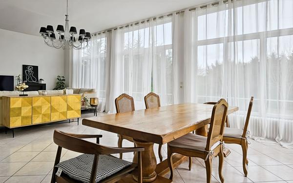 Maison à vendre    4 pièces • 199,15 m2 Rieux