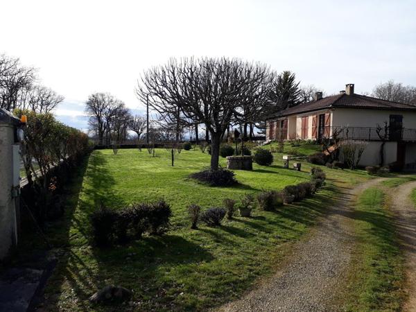 maison avec 24 hectares dans le Lot Frayssinet