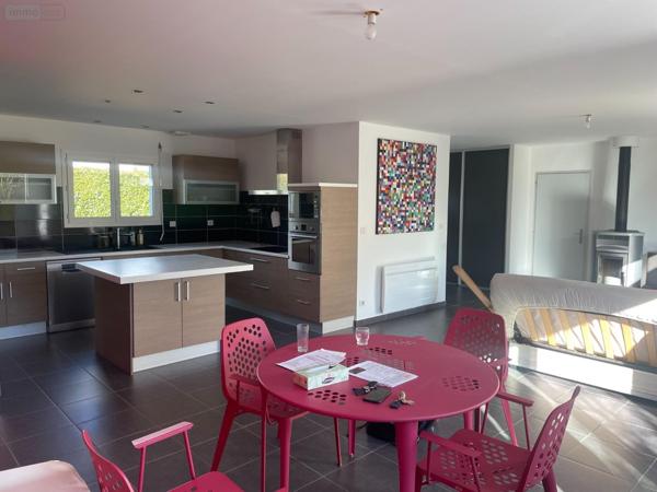 Maison à vendre à Gontaud-de-Nogaret dans le Lot-et-Garonne (47400), ref : 354