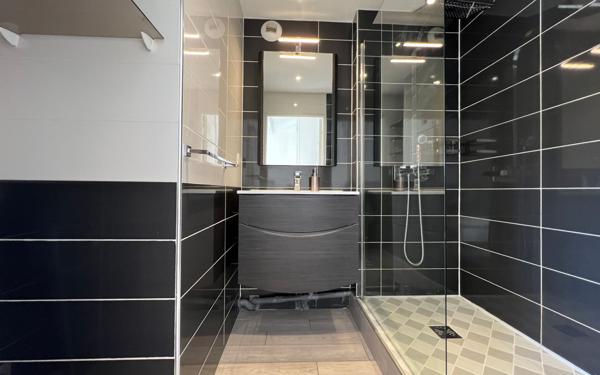 Appartement à vendre    2 pièces • 44,09 m2 Tassin-la-Demi-Lune