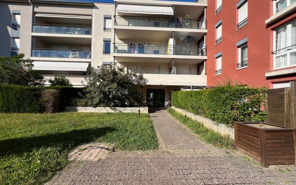 Appartement à vendre    2 pièces • 44,09 m2 Tassin-la-Demi-Lune
