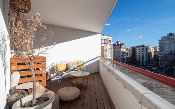 Appartement à vendre    3 pièces • 90 m2 Lyon 7