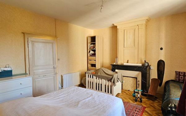 Maison à vendre    4 pièces •  Loudun