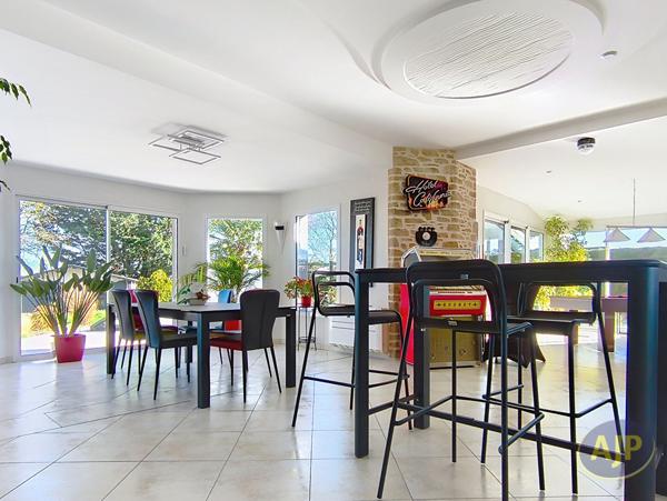 Vente maison Erbree : 556 500 € - AJP Immobilier Pacé