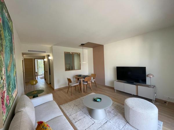 Palm Beach Cannes superbe appartement avec double terrasse