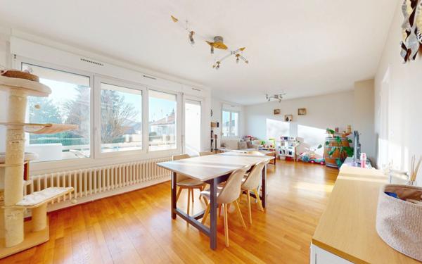 Appartement à vendre    4 pièces •  Richemont