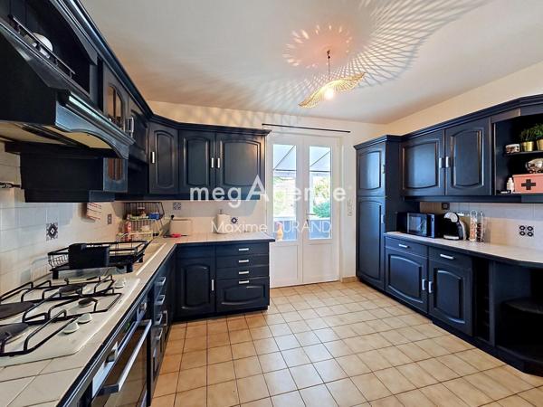 Maison à CHOLET, 49300 - 6 pièces 100m²