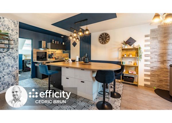 Appartement
         4 pièces
        - 102 m² 288 000 € *