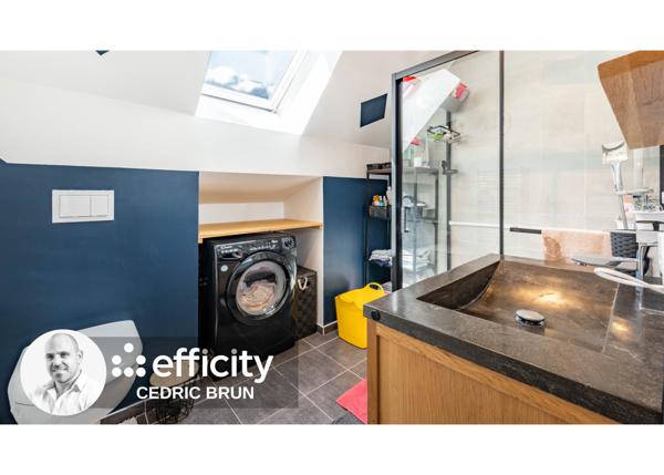 Appartement
         4 pièces
        - 102 m² 288 000 € *
