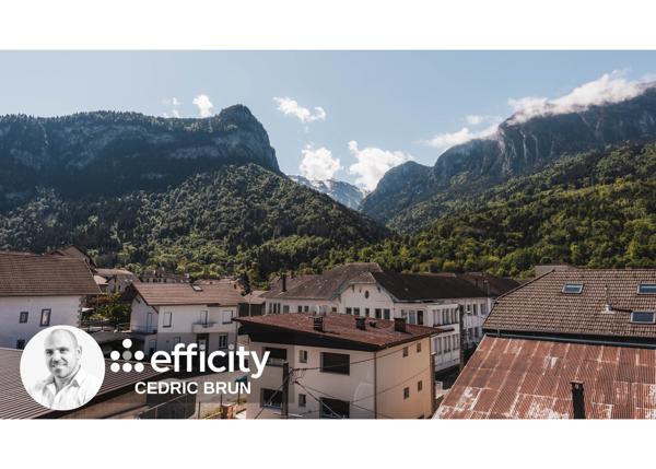 Appartement
         4 pièces
        - 102 m² 288 000 € *