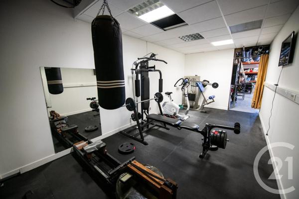 Maison à vendre  6 pièces - 295 m2 ST MARTIN LA PLAINE - 42