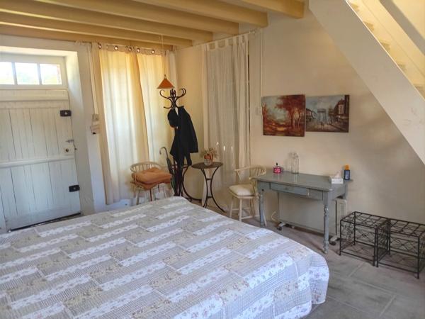 Centre de village caractéristique avec 7 bâtiments à la campagne