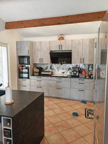 Villa, 3 chambres, terrain 2530m² avec piscine