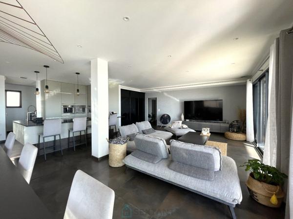 PROVENCE ISTRES - Somptueuse VILLA dArchitecte   300m²   Vue Panoramique  Deux Piscines  200m de la plage
